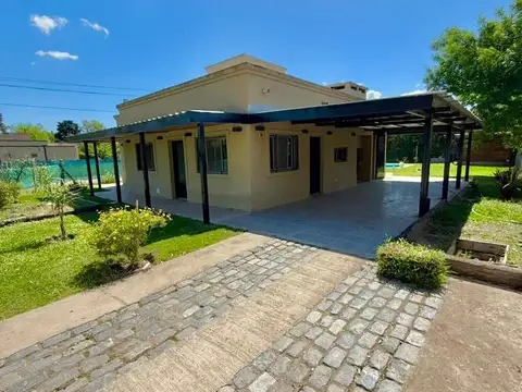 Venta - Casa - Barrio Parque Sakura - Exaltación de la Cruz