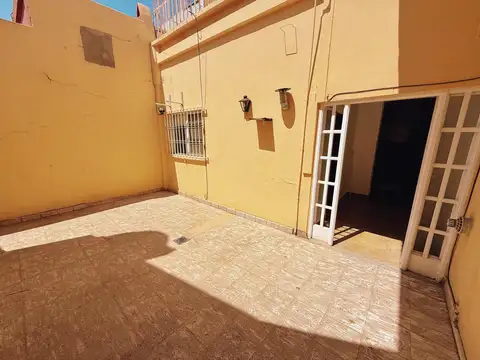 Virasoro 1258 - Casa De 2 Dormitorios Interna Unica En Alquiler - España Y Hospitales, Rosario