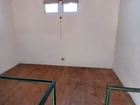 Depto Tipo Casa en Venta en Barrio Matheu, USD 40.000