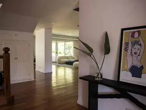 Fantastica casa en ubicacion central.