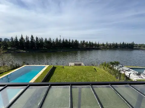 Hermosa casa al lago, barrio Virazón Nordelta