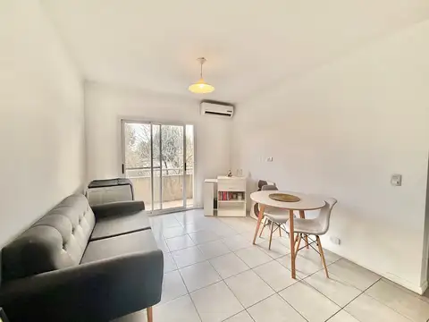 Departamento en Alquiler con 1 cochera