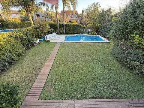 Casa en Alquiler 25 años