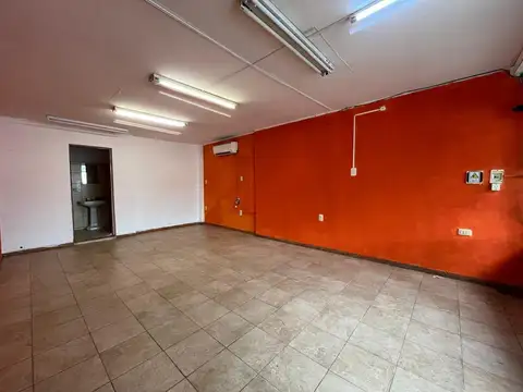 Local en Alquiler en Centro, $ 700.000