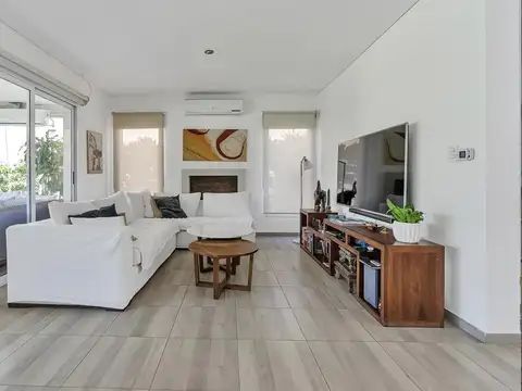 Casa en Alquiler de 3 dormitorios