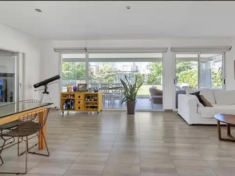 Casa en Alquiler en Los Tacos, USD 2.500
