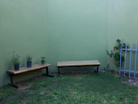 San Roque e/ Esmeralda e Independencia