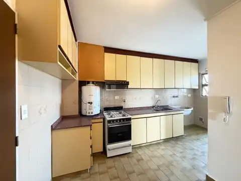 Departamento en Alquiler de 4 ambientes