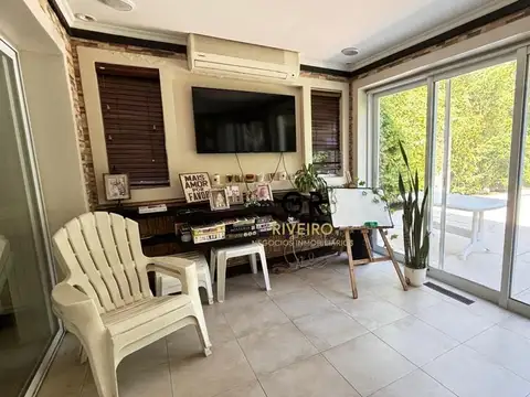 VENTA CASA 5 AMBIENTES BARRANCAS DE GUIDO
