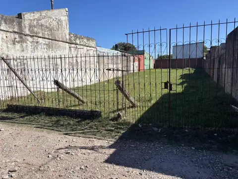 Terreno en Venta, FOS 8