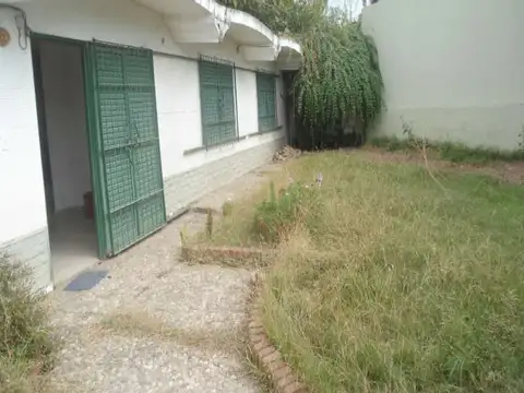 ARGUELLO! CASA EN ALQUILER 3 DORMITORIOS