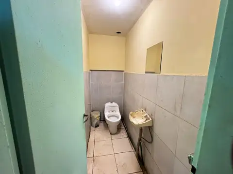 Local en Venta 30 años