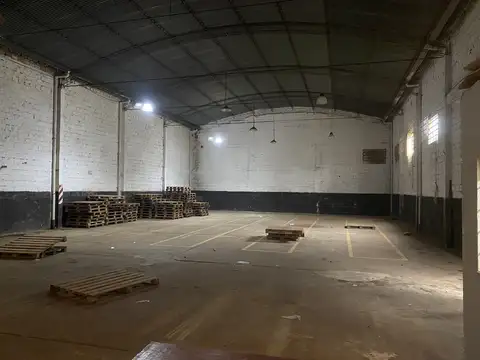 ALQUILO EXCELENTE GALPON EN AVENIDA, POSADAS MNES