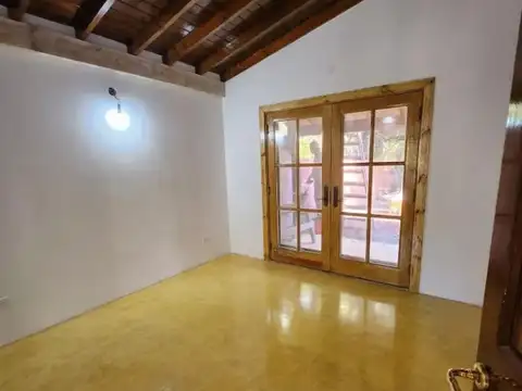 Casa 3 ambientes con 2 baños