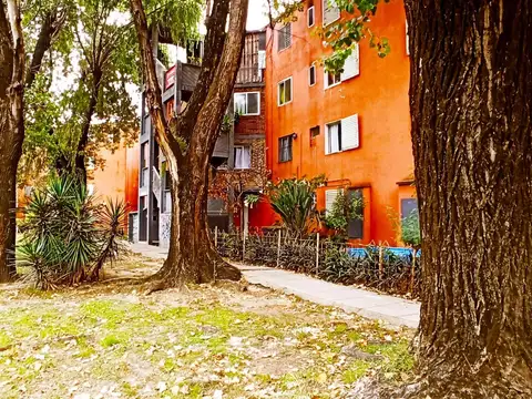 Camino Moron 22 , Piso 1