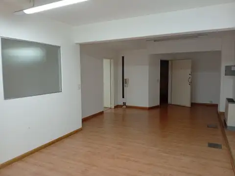 Avenida Raúl Scalabrini Ortiz 2400, Piso 4