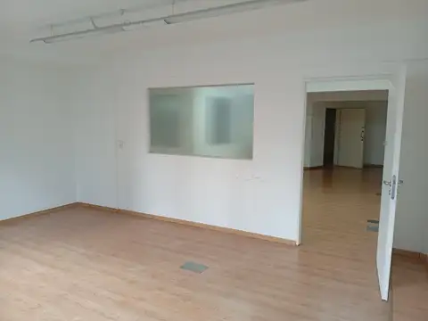 Oficina en Alquiler 24 años
