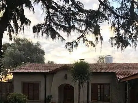 Casa en Venta - Luis Guillon