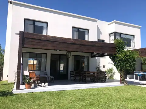 Casa en Alquiler Temporal de 3 dormitorios