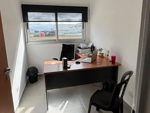 Galpon en Alquiler 10  mts Fondo