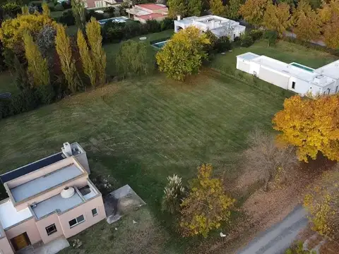 Terreno en Venta 45  mts Fondo
