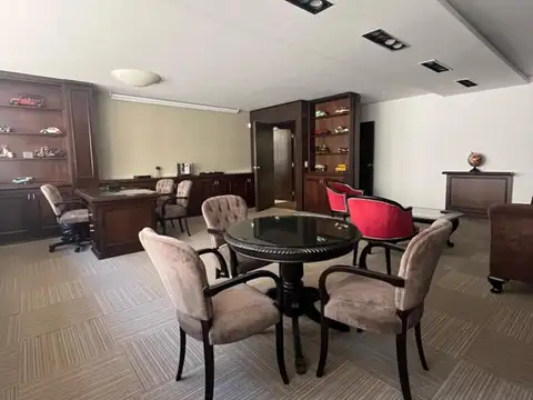 Oficina en Alquiler 40 años