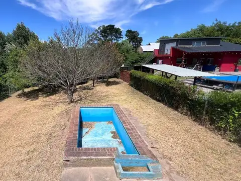 Casa 4 ambientes con 2 baños