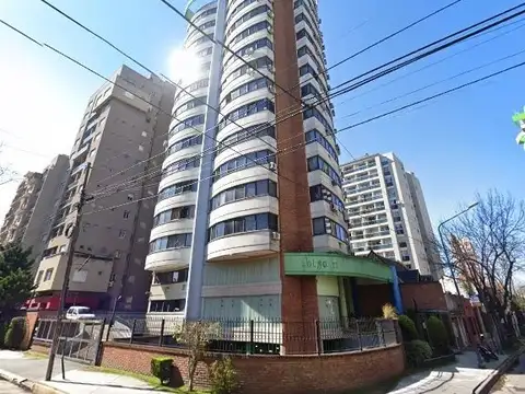 Angel Delia 900, Piso 13