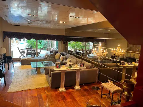 Casa en Venta de 4 dormitorios