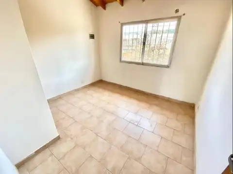 Depto Tipo Casa en Venta de 2 ambientes