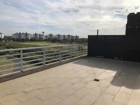 Av Caseros 1751 , Piso 4