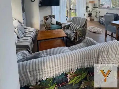 Casa en Venta - 3 Dormitorios 2 Baños - 420mts - Villa Gesell