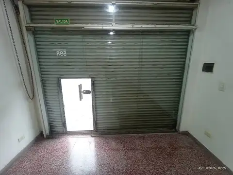 Local en Alquiler en Tablada, $ 400.000