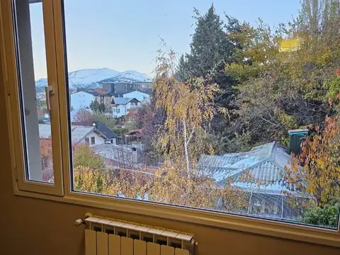 Amplio y comodo departamento