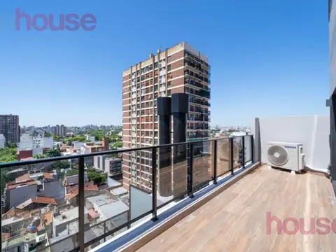 Departamento en Villa Urquiza con precioso balcon aterrazado  