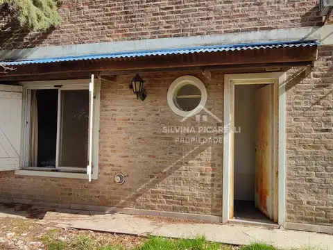 Casa 3 ambientes con 2 baños