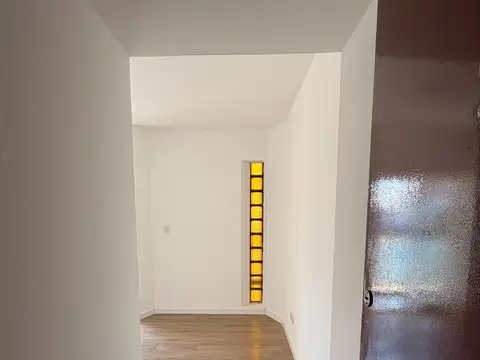 Villa Devoto, departamento 2 ambientes con balcon. Inmejorable ubicacion.