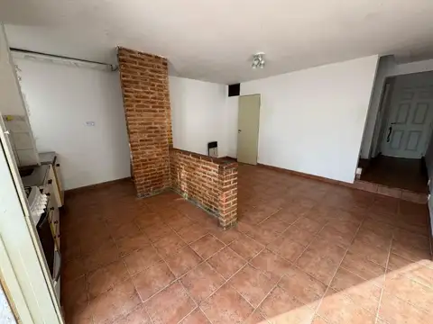 Duplex con 3 dormitorios, patio y 2 baños