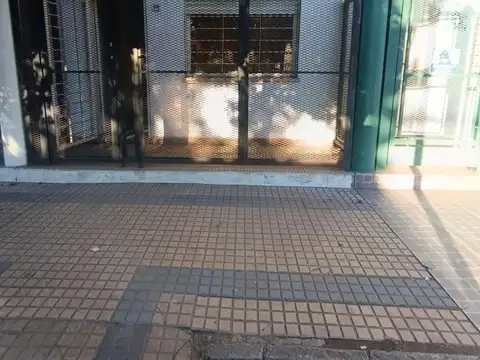 Bernardino Rivadavia 300