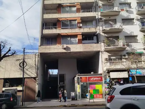 Cochera en venta - 15Mts2 - Balvanera