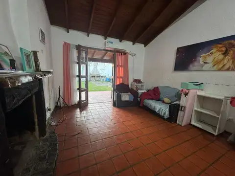 Casa 3 ambientes con 1 baño