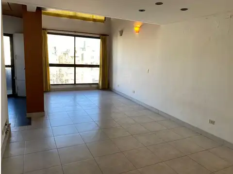 2 Amb. Tipo Duplex - A. del Valle 200 - Lanús Oeste.