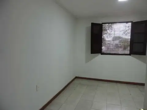 Linda Casa ideal para inversión ya tiene renta