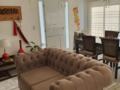 Depto Tipo Casa en Venta con 1 cocheras