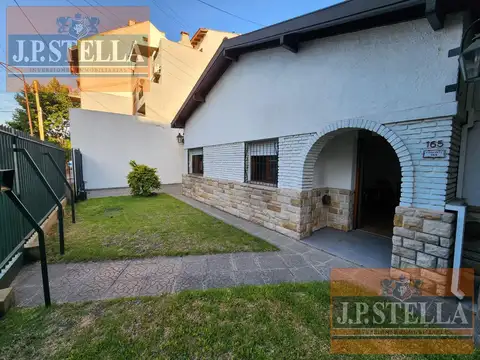 Casa 6 ambientes con 3 baños