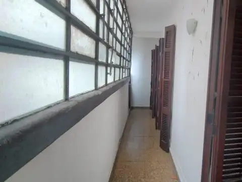 Depto Tipo Casa en Alquiler de 3 ambientes