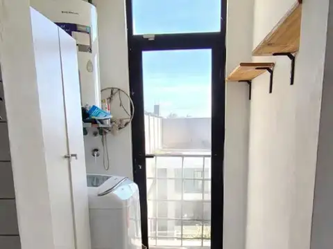 Casa 2 ambientes con 1 baño
