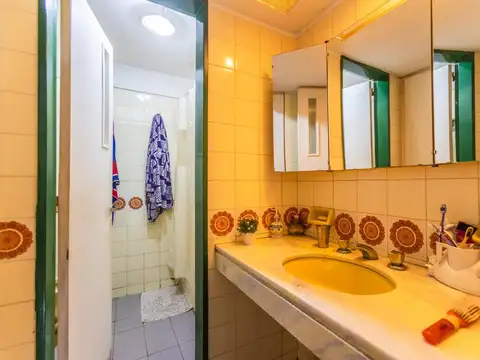 Departamento 5 ambientes con 2 baños