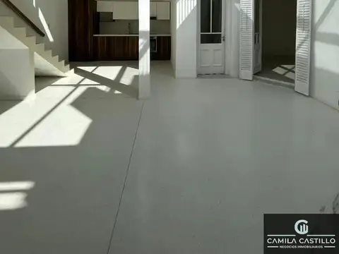 Depto Tipo Casa en Venta de 5 ambientes