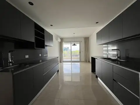 Departamento 4 ambientes con 3 baños